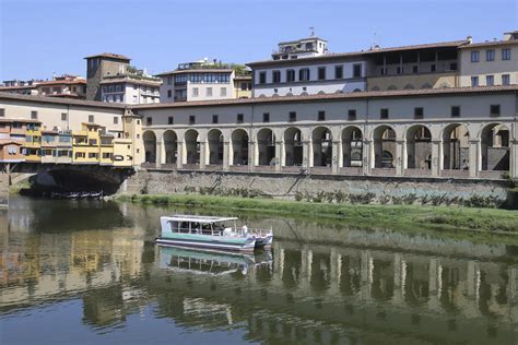 Secret Passage That Florence S Medici Used To Move Safely Reopens To Public After 8 Year Renovation