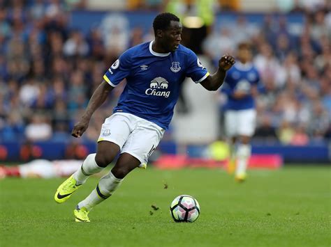 Everton news: Romelu Lukaku turned down Juventus transfer to stay put