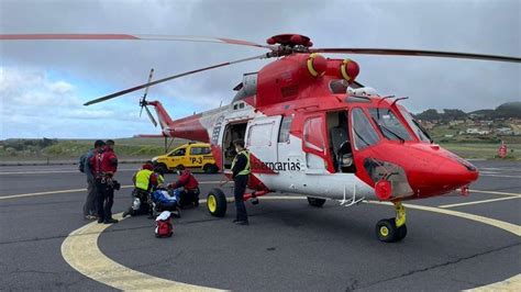 Evacuado en helicóptero un senderista con problemas de salud en La