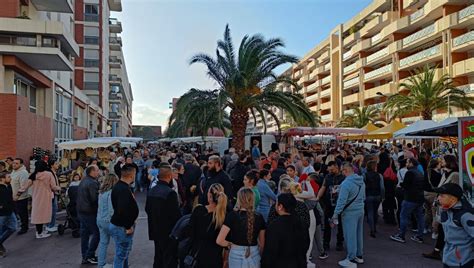 Plus de 15 000 personnes pour le retour de la foire des Camelots à