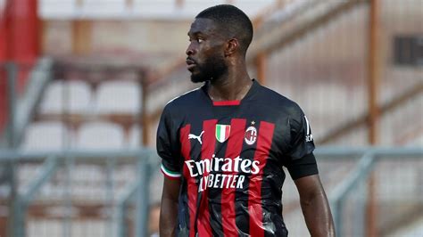 Tomori Signs New Milan Deal Stadium Astro