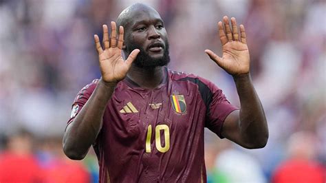 Unfortunate Romelu Lukaku Becomes First Player With Two Goals