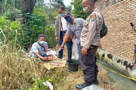 Warga Tanah Jawa Gempar Jasad Bayi Dibungkus Plastik Ditemukan Di