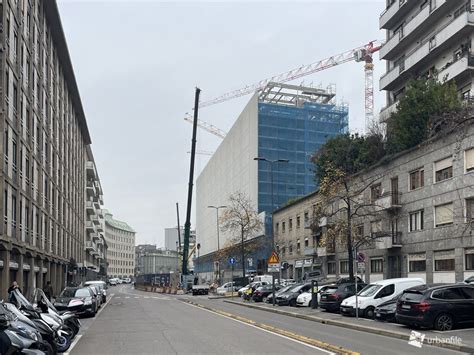 Milano Centro Storico Cantieri Corso Italia Dicembre 2022 Urbanfile