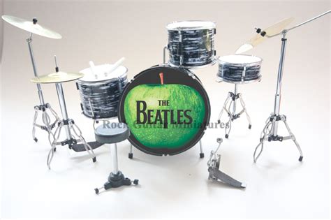 Ringo Starrs Beatles Drum Kit Sells For At Auction Ringo Starr The Guardian Atelier Yuwaciaojp