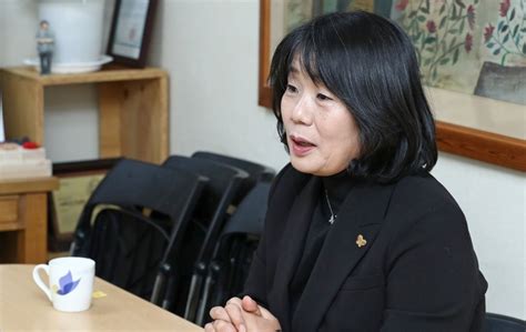 윤미향 “딸 유학자금은 남편 간첩무죄 보상금” 서울신문