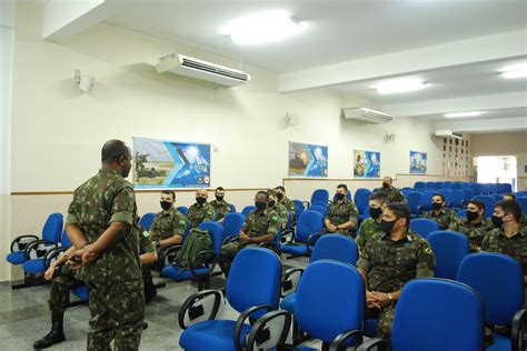 Comandante Do Gaaae Ministra Palestra Para Alunos Da Esacosaae