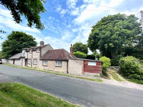 3 Bedroom House Church Street Willingdon Rager And Roberts