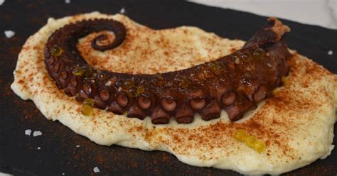 Pulpo a la plancha con parmentier de patata Cocina y recetas fáciles