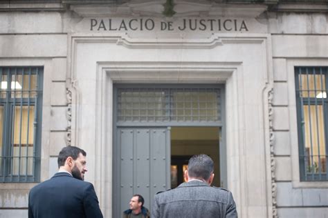 En Búsqueda Y Captura El Cura De Vigo Condenado A 32 Años De Prisión