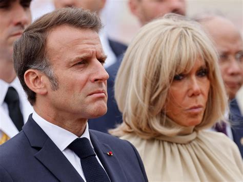 French President Emmanuel Macron slapped by wife in shock video