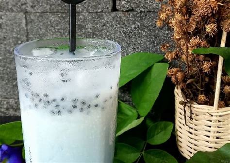 Resep Es Susu Bunga Telang Oleh Dee S Cookpad