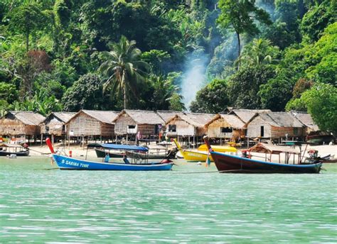 overnight surin islands  days  nights