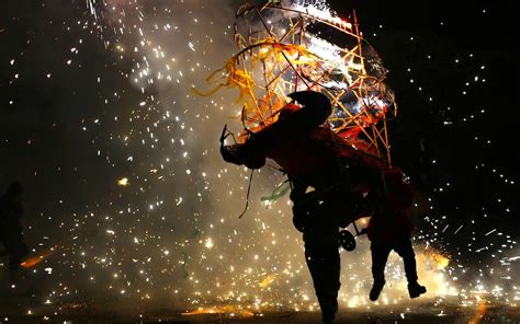 Video Coheteros De Tepontla Celebran Con Toritos A San Antonio Abad