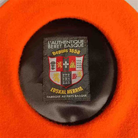 Béret basque orange en laine Achat berets basque orange homme et femme