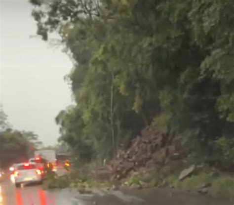 DNIT bloqueia totalmente o trânsito na BR 158 RS entre Santa Maria e