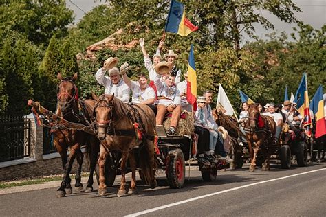 Credincio Ii Patrio I Din Satele Unite Ale Maramure Ului I S Tmarului