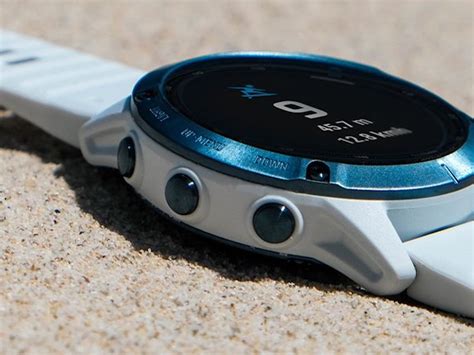 Garmin fēnix 6 Solar Series fitness watch uses the sun to charge ...