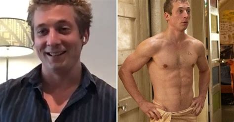 Jeremy Allen White Could Barely Handle Your Thirst After Reading Your