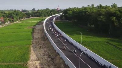 Resmikan Jalan Lingkar Selatan Bupati Sampang Abadikan Sosok Pahlawan