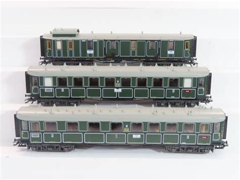 Märklin H0 41351 41261 Personenwagen 3x 4 achsige Catawiki