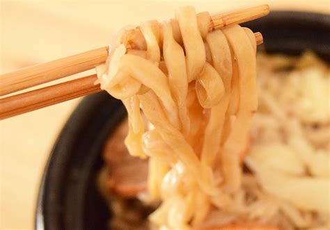 コンビニで買える「二郎系ラーメン」対決！ローソン・セブン・ファミマ 最も評判が良いのは？ Peachy ライブドアニュース