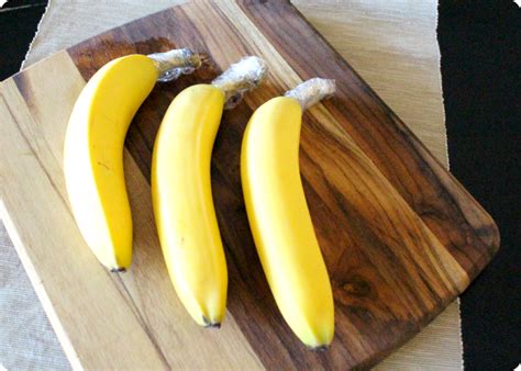 How To Keep Bananas Fresh Food Fresh Food Keep Bananas Fresh