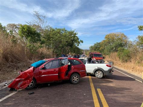 Batida Entre Dois Carros Deixa Seis Feridos Na Lmg Em Ibia