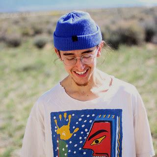 Emze | Chartmetric