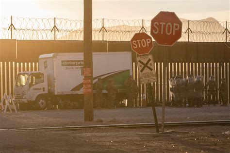 Corte Suprema Ordena Mantener El T Tulo Que Expulsa A Inmigrantes