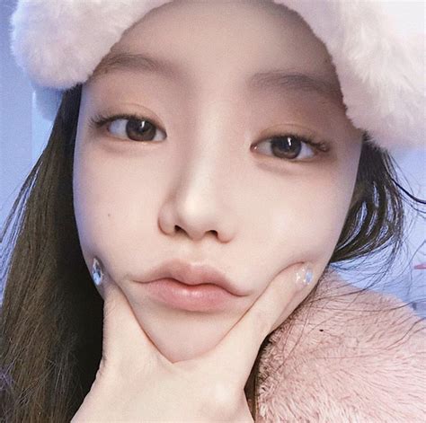 ℙ𝕚𝕟𝕥𝕣𝕖𝕤𝕥 𝕃𝕚𝕕𝕕𝕝𝕖𝕗𝕒𝕟𝕕𝕠𝕞𝕤 Cute Korean Girl Korean Natural Makeup