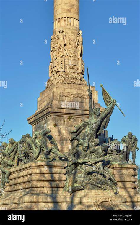 Monumento A Los H Roes De La Guerra Peninsular Columna Con Grupos