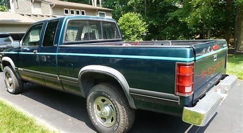 Find Used 1994 Dodge Dakota Slt Club Cab 4wd Pickup Truck 137350 Miles