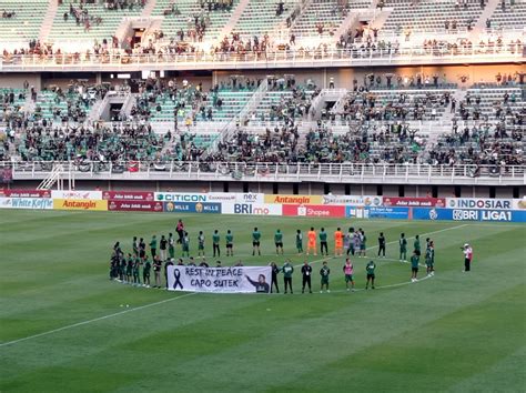 Persebaya Kalahkan Arema 3 1 Dalam Derbi Jatim Suara Surabaya