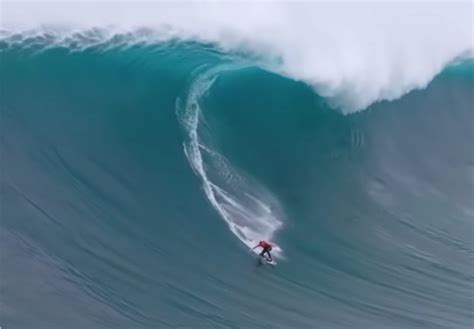 World S Best Big Wave Surfers Tackle Massive Cortes Bank Surfer