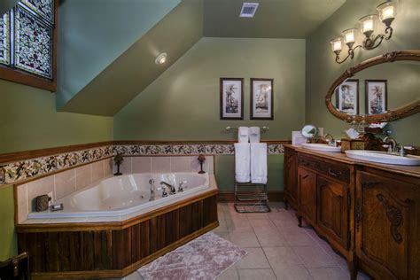 Arkansas Hotels with Jacuzzi in Room ️ Ultimate Romance