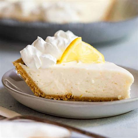 No-Bake Lemon Icebox Pie Recipe - 3 Ingredients! - Little Spoon Farm