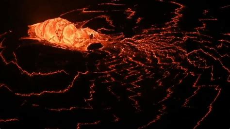 Lava 'dome fountain' spews into Hawaii volcano | World News | Sky News