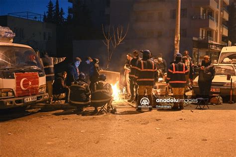 Ad Yaman Da Arama Kurtarma Ekiplerinin Zorlu Al Malar Gece De Devam