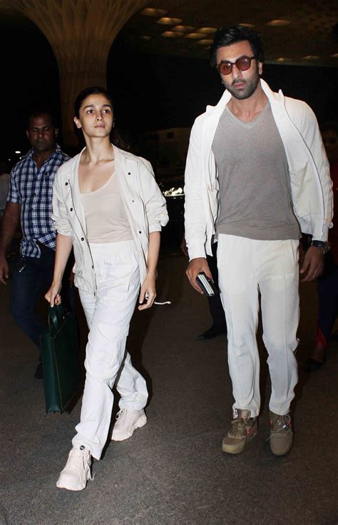 Ranbir Kapoor Alia Bhatt Colour Coordinate As They Arrive Together At Airport — Pics Movies