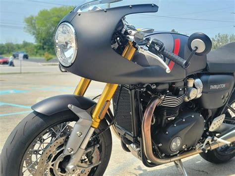 Triumph Thruxton Rs Showcase Matte Storm Grey Matte Silver Ice