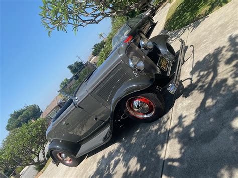 Ford Roadster Opposing Cylinders