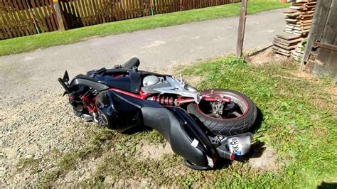 Nie Yje Motocyklista Tragiczny W Skutkach Wypadek W Regionie