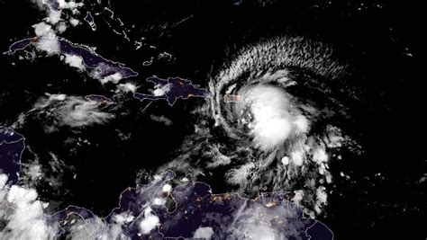 Huracán Fiona Toca Tierra En Puerto Rico