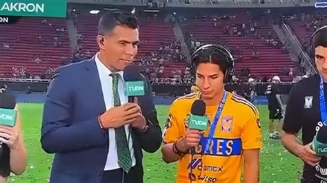 Redes Critican A Oswaldo Sánchez Por Incomodar A Diego Lainez En