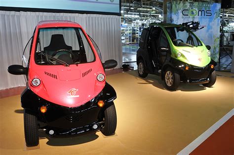 家庭用コンセントで充電できる「1人乗り超小型ev」の実力値｜ニュースイッチ By 日刊工業新聞社