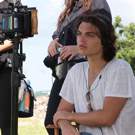 Damian Hurley Πώς έφτασε να σκηνοθετεί ταινία με γυμνές σκηνές της