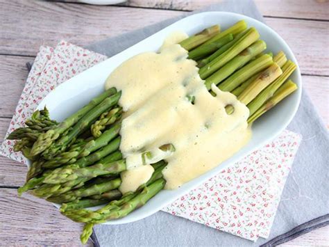 Asperges à la sauce mousseline Recette Ptitchef