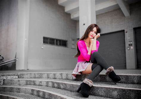 Temple Women Model Stairs Color Photograph Image Snapshot Hd