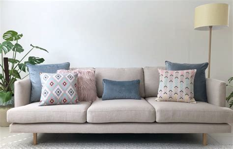 How Many Cushions Should You Put On A Sofa